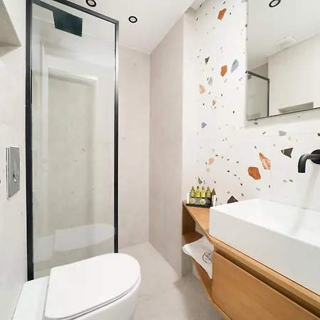 מלון Azzure Luxury