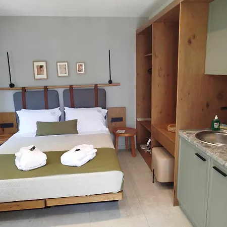 Azzure Luxury מלון