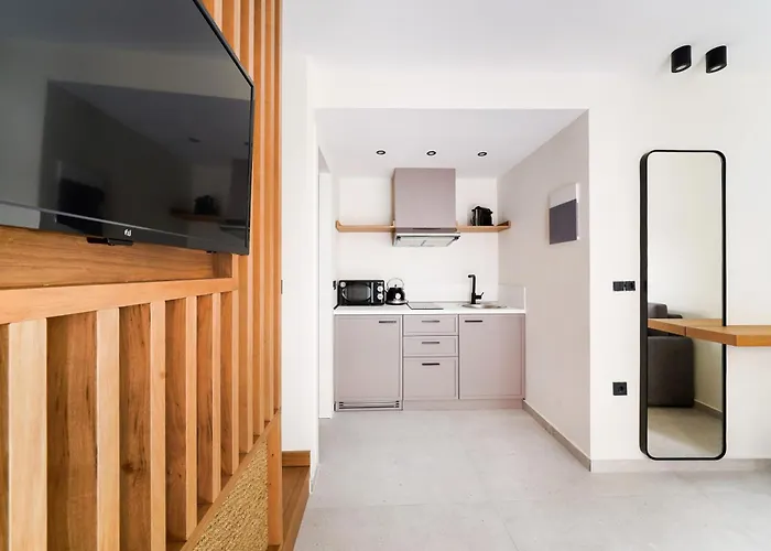 Azzure Luxury Otel *